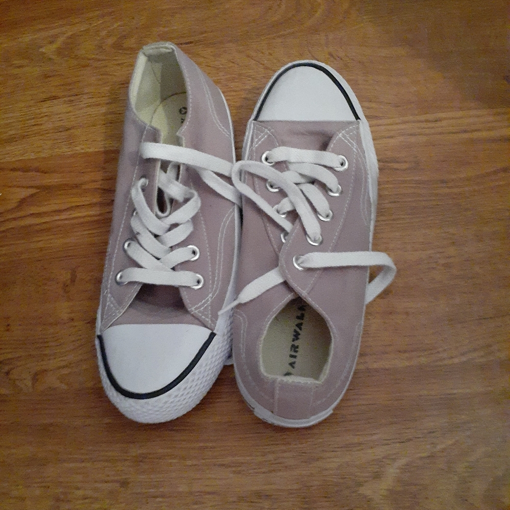 Size 8 purple light air walks